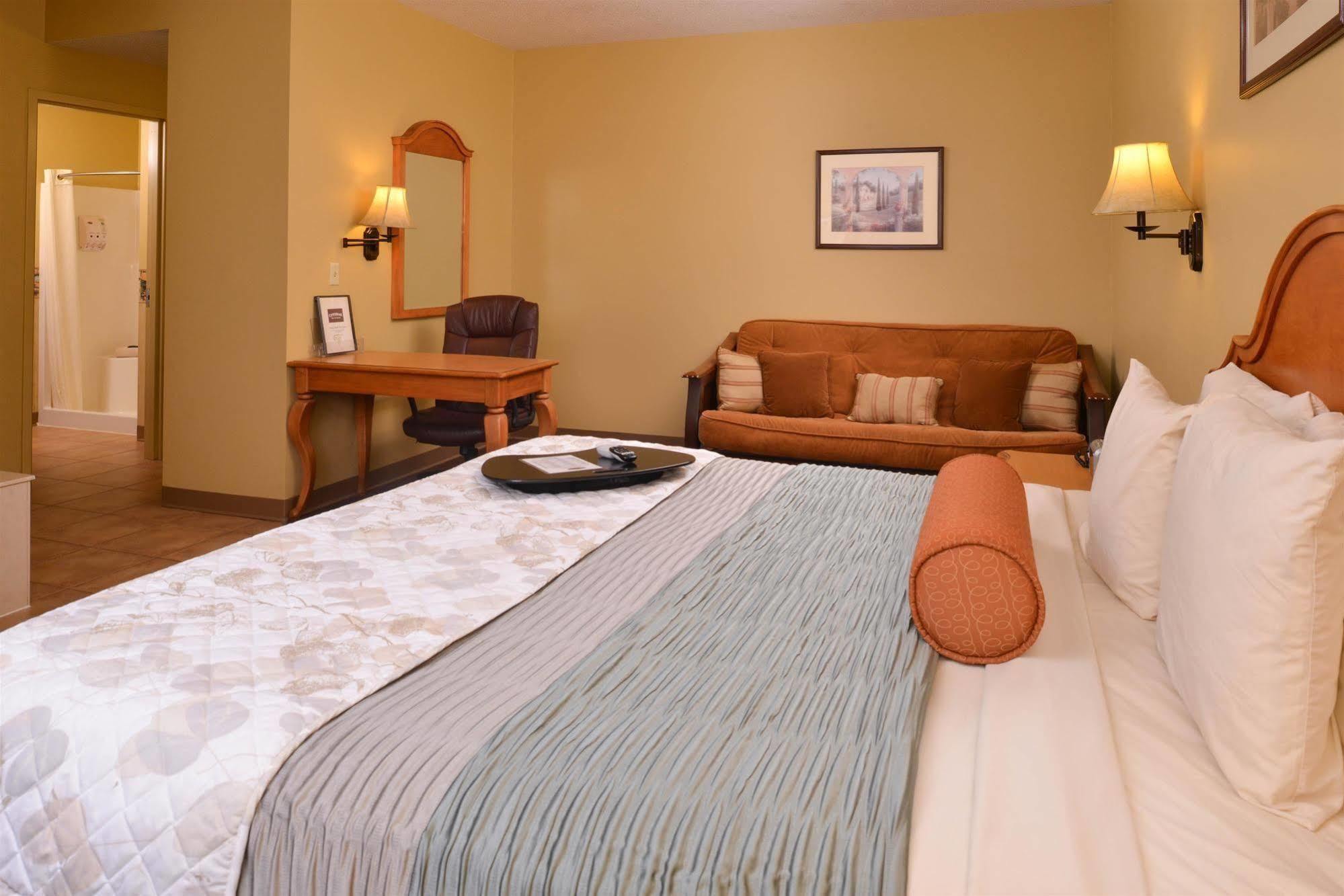 Hotel Country Hearth & Edwardsville